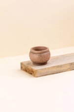 Cache-pot en ciment Hera rose de diamètre 6 cm vue de côté